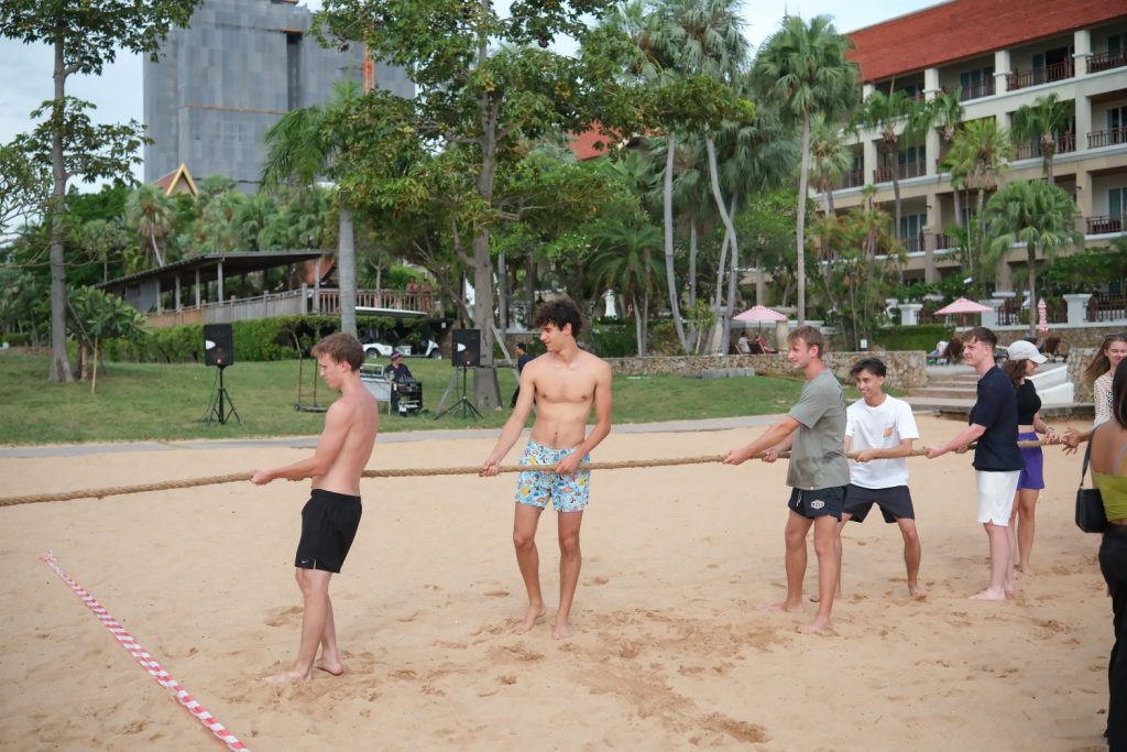 Exchange Students 072